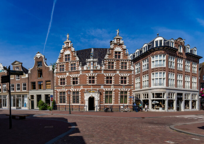 Vooraanzicht Statenpoort in Hoorn