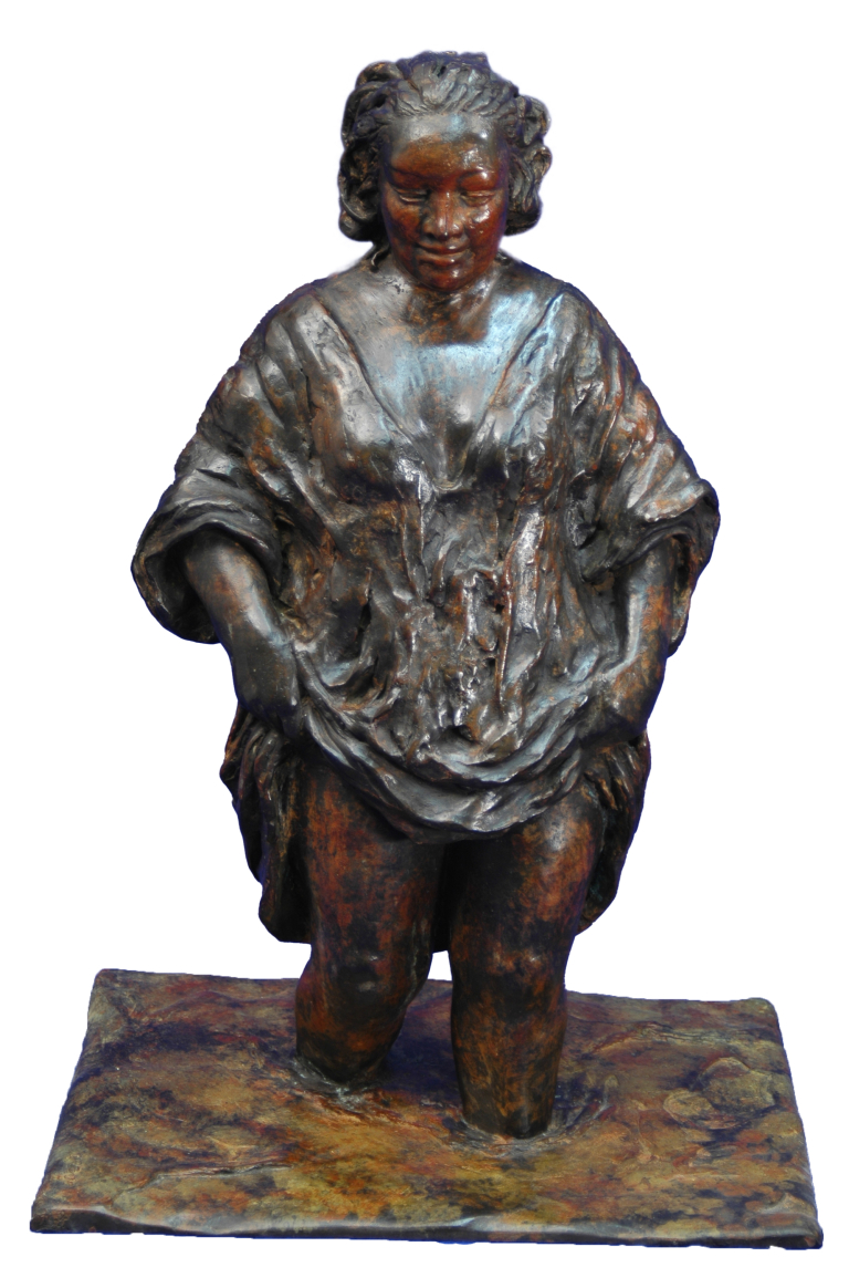 Badende dame met opgetrokken jurk in brons